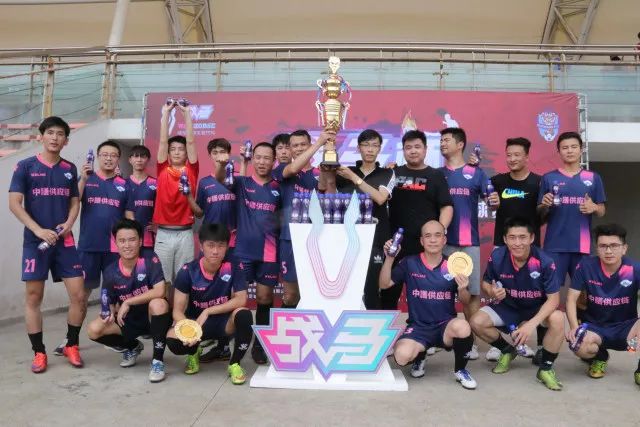 萨里：很遗憾执教切尔西一年就离开 希望回英超